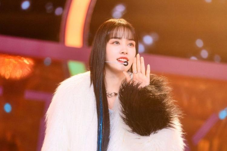 STAYC Yoon1