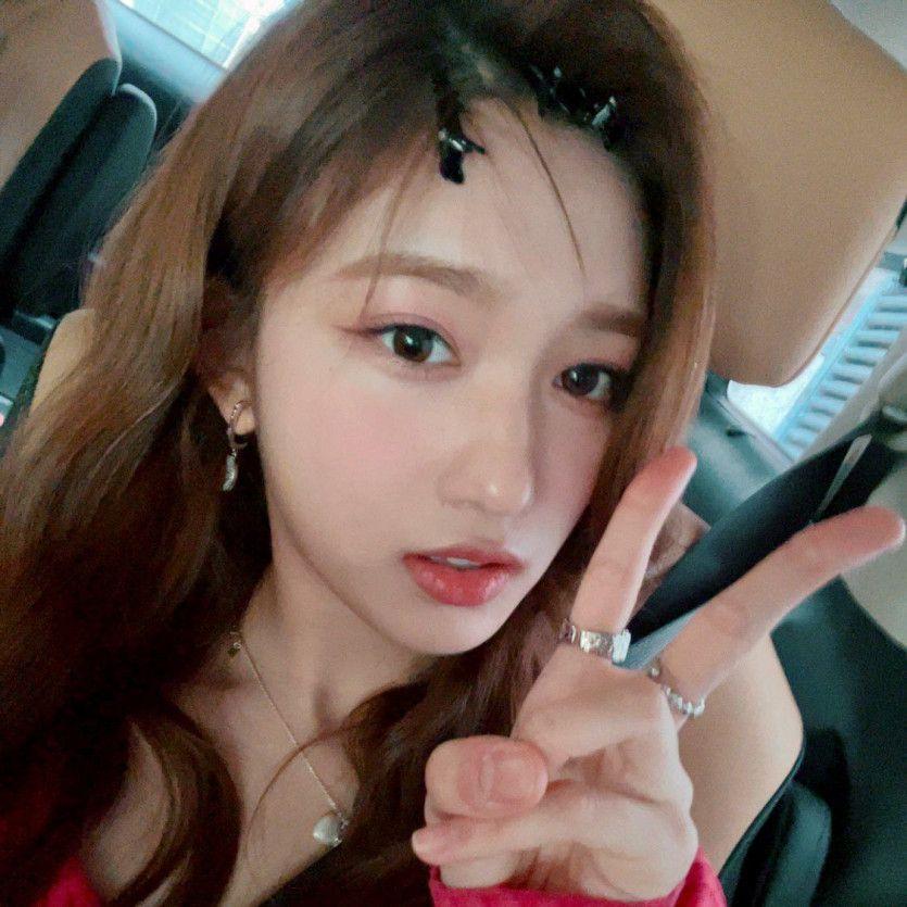 IVE LEESEO0