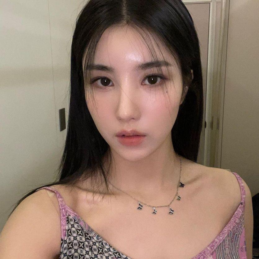 권은비4