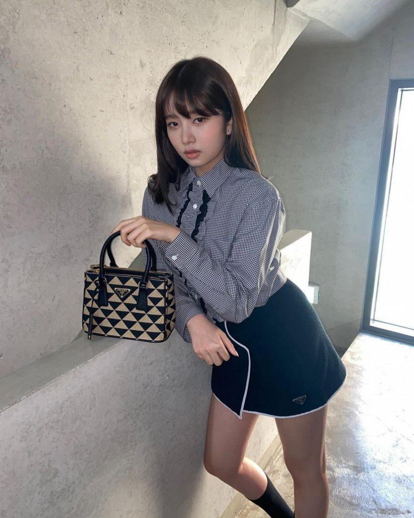 프라다 백 광고 샷 모음4