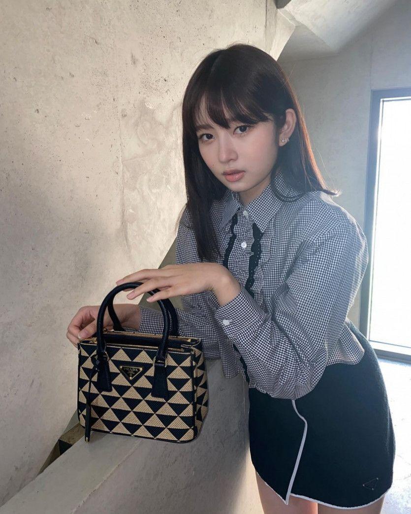 프라다 백 광고 샷 모음5