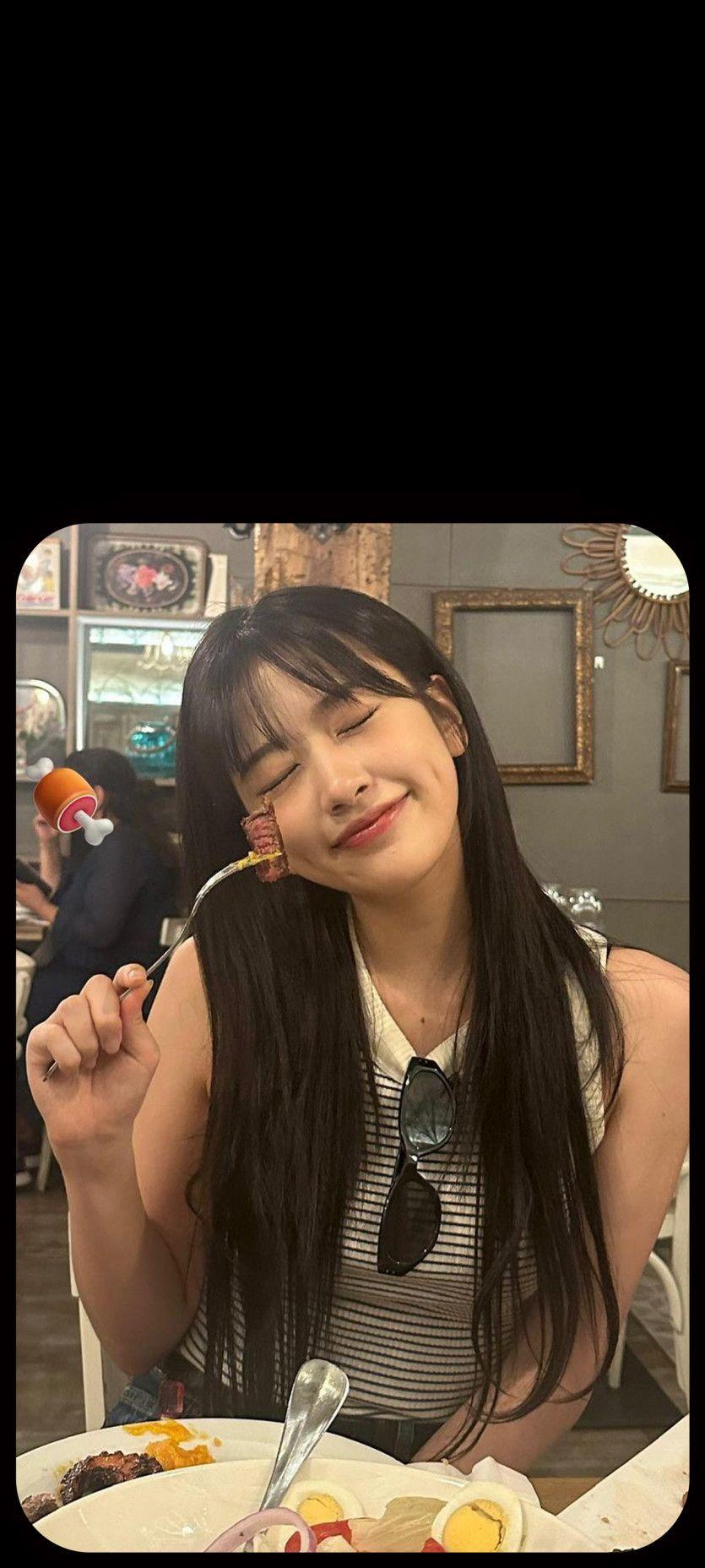 안유진1