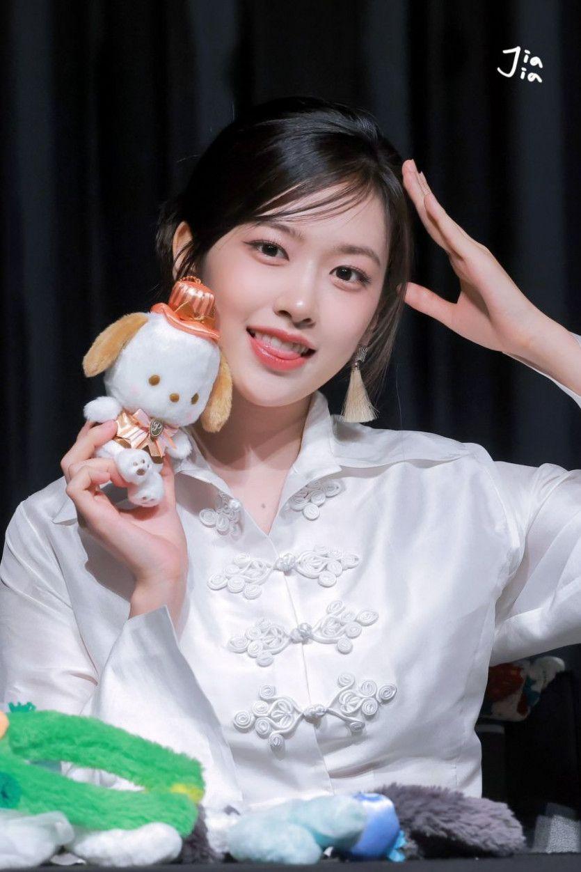 아이브 안유진0