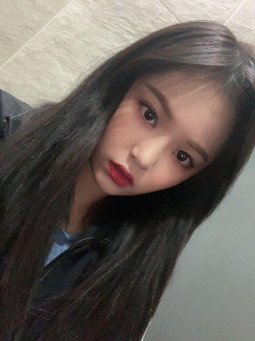 EVERGLOW Jiwon1