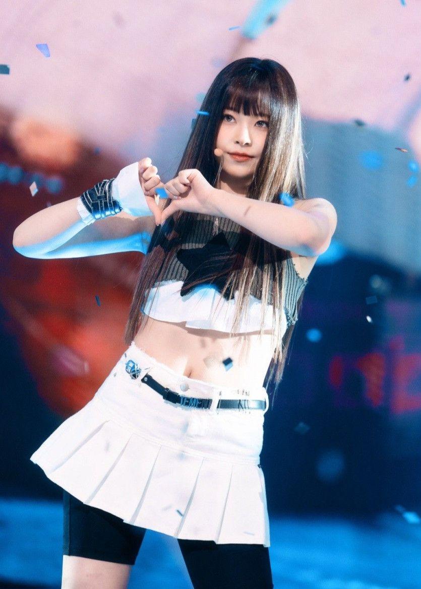 NMIXX kyujin1