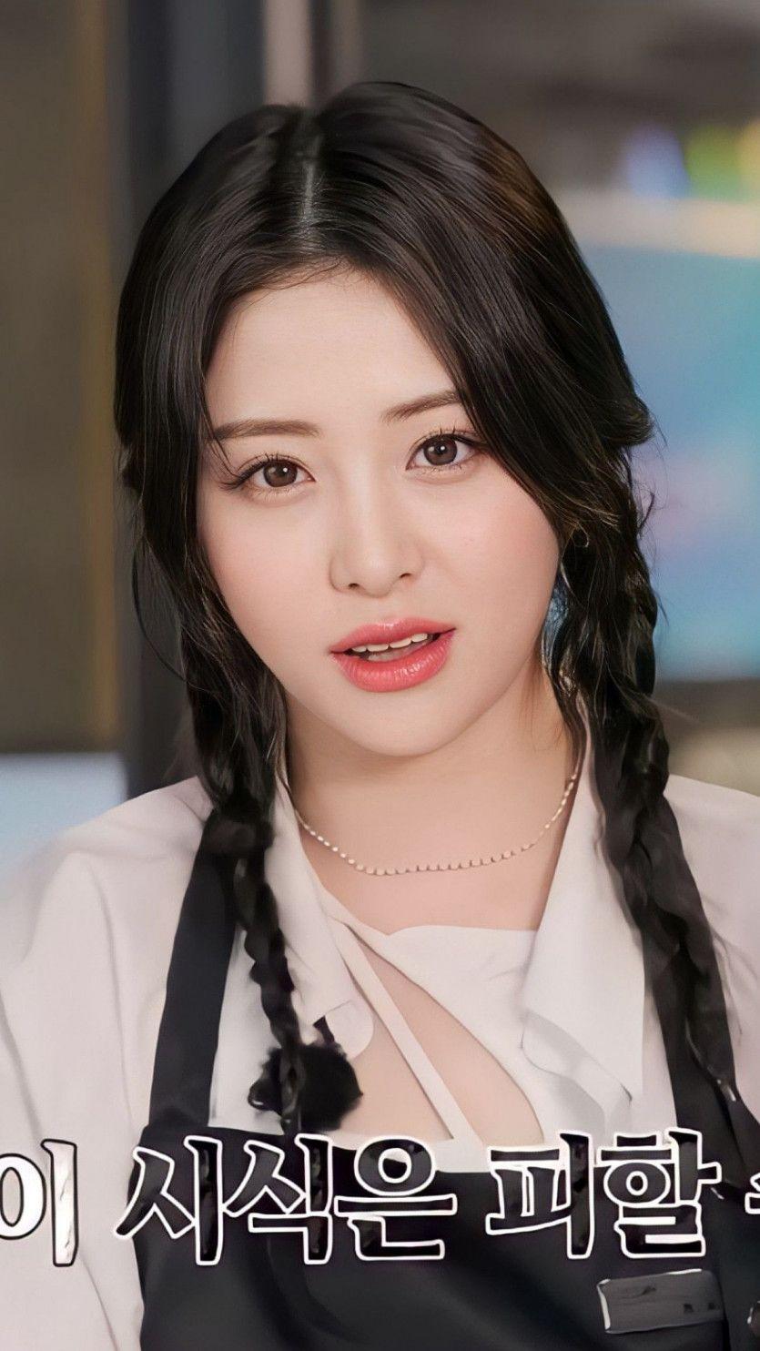 LE-SSERAFIM Yunjin0