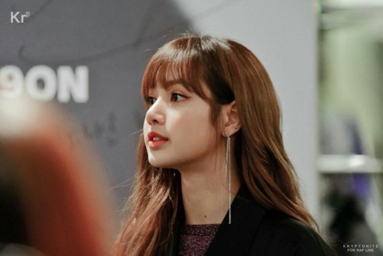 블랙핑크 리사2
