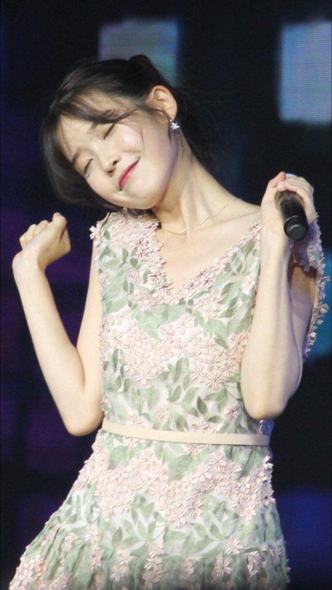 아이유0