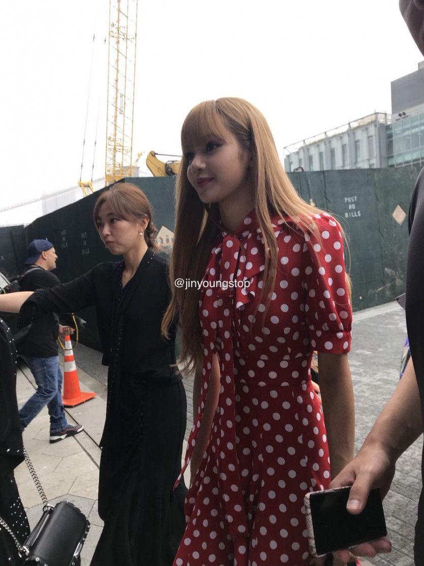 블랙핑크 리사3