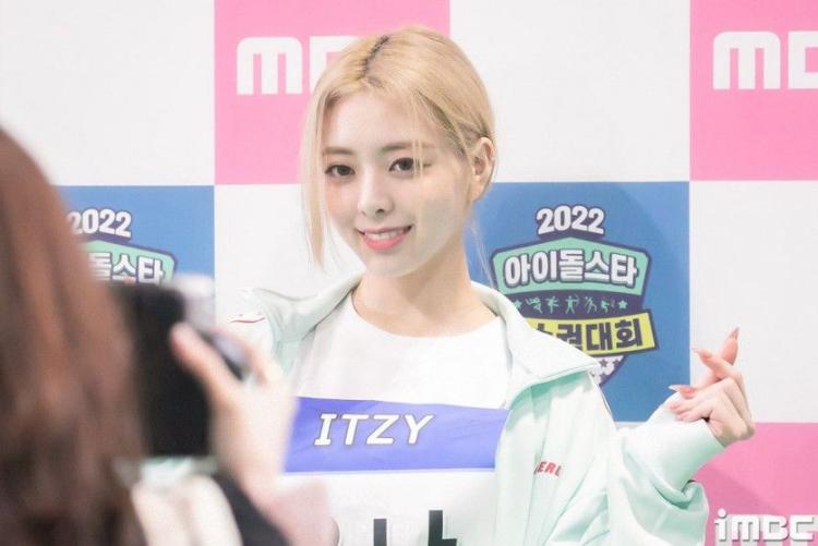 ITZY Yuna0