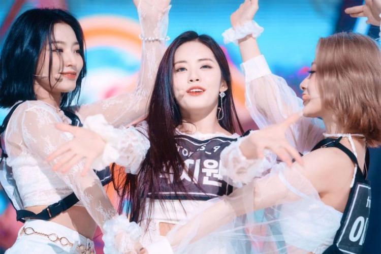 FROMIS9 Park Ji Won0