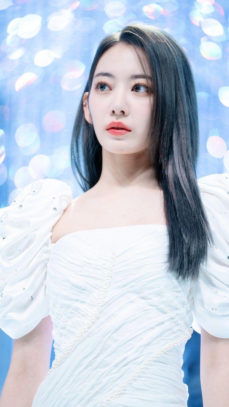 LE SSERAFIM SAKURA0