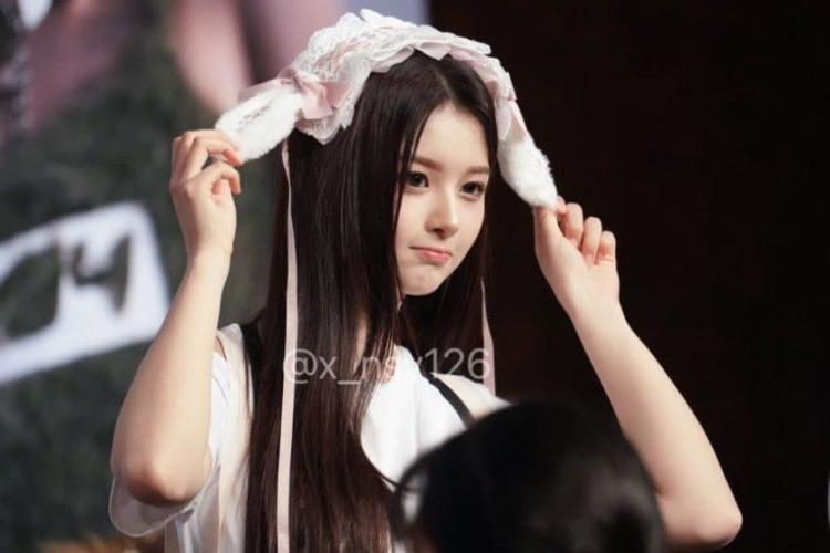 설윤0