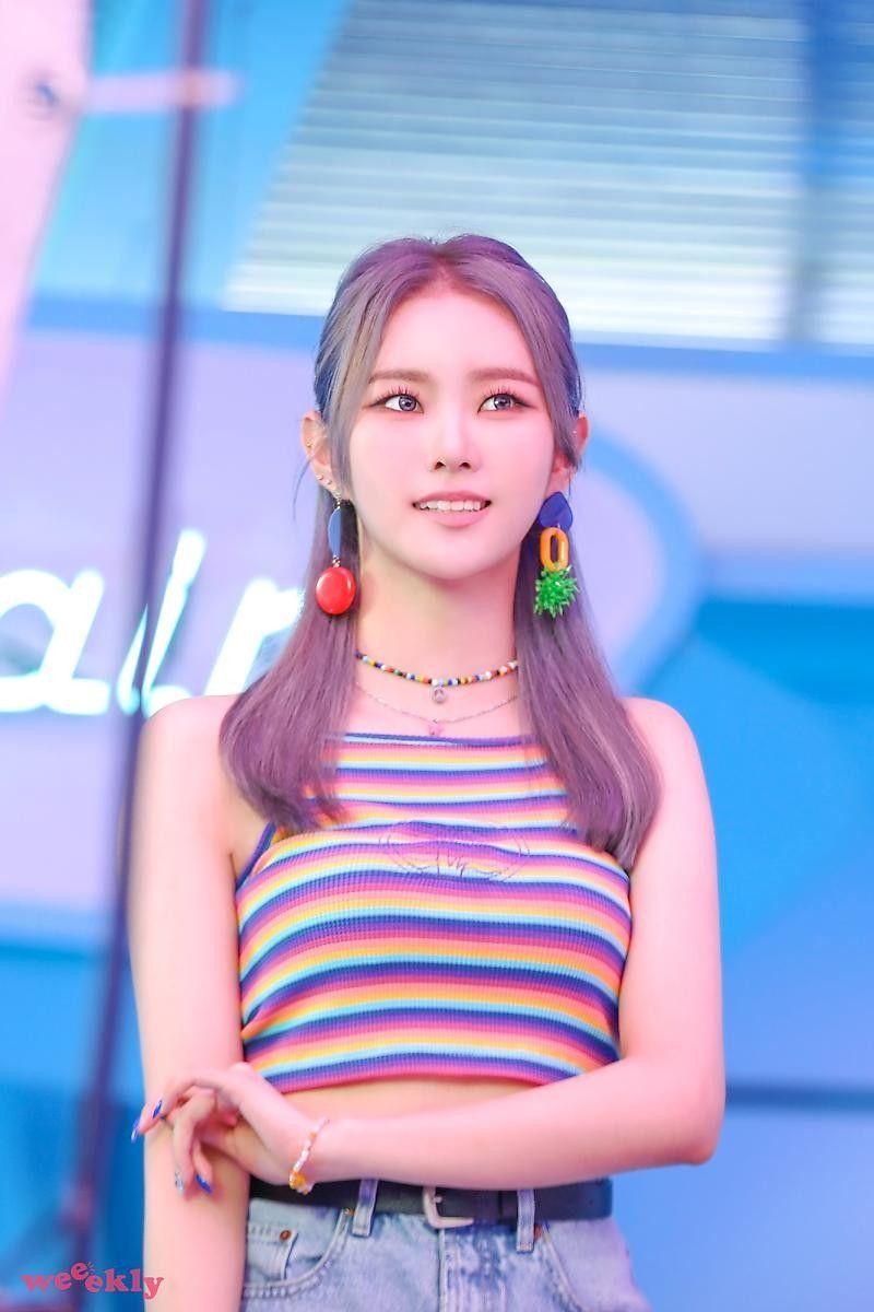 WEEEKLY Kim Ji Min2