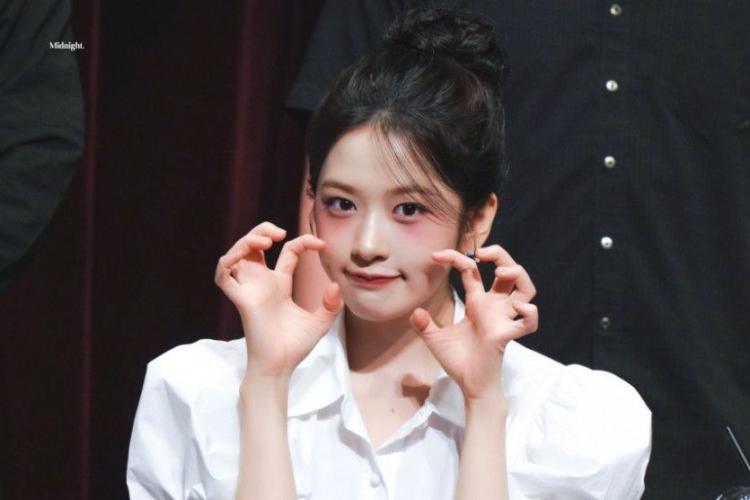 안유진2