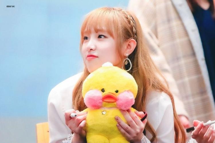 최예나1