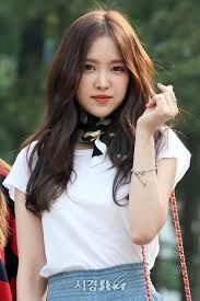 손나은0