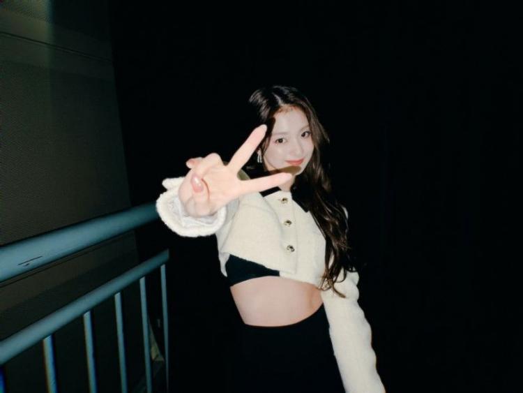 프로미스나인 이나경1