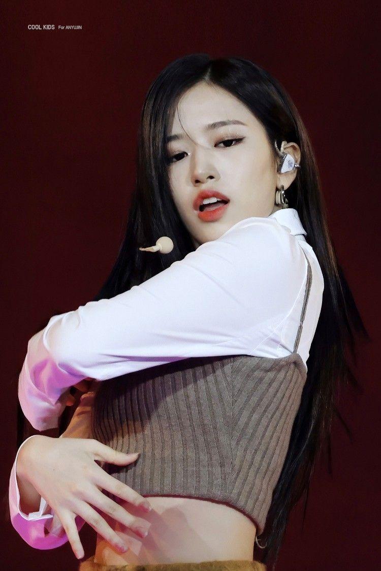 아이브 안유진1