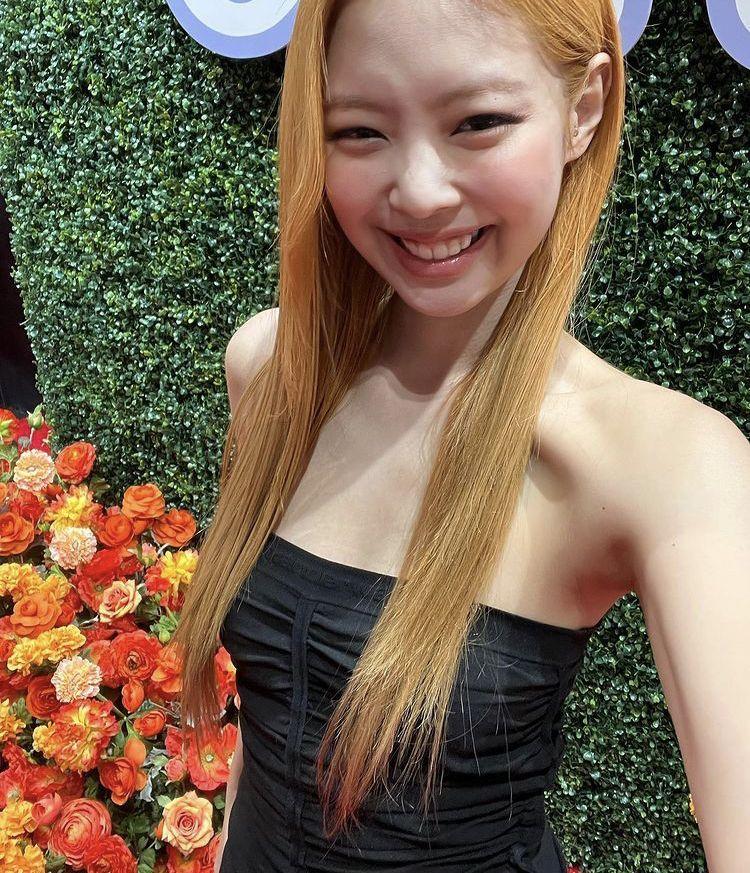 BLACKPINK JENNIE1