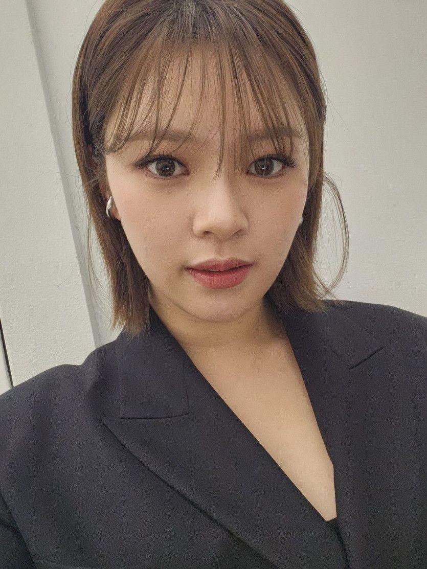 JEONGYEON1