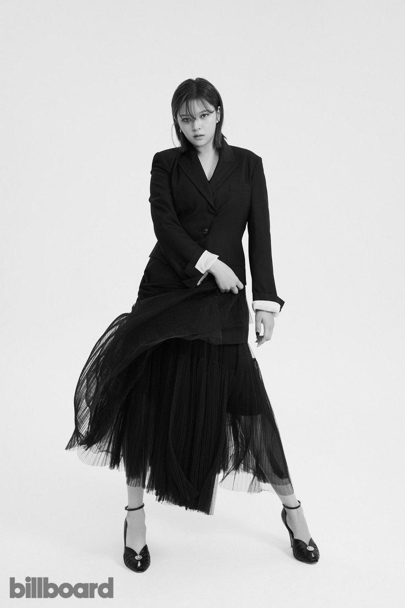 JEONGYEON3