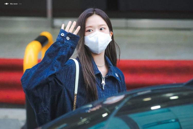 IVE yujin3