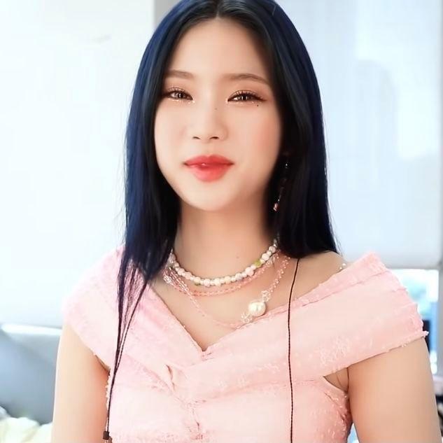 PURPLE KISS LEE CHAEYOUNG0