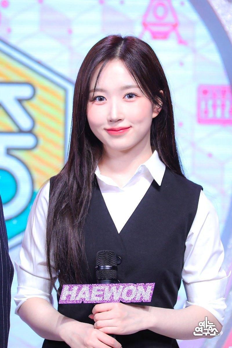 NMIXX HAEWON0