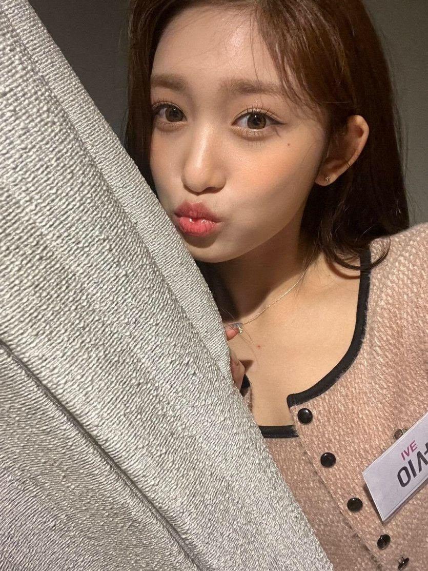 IVE LEESEO1