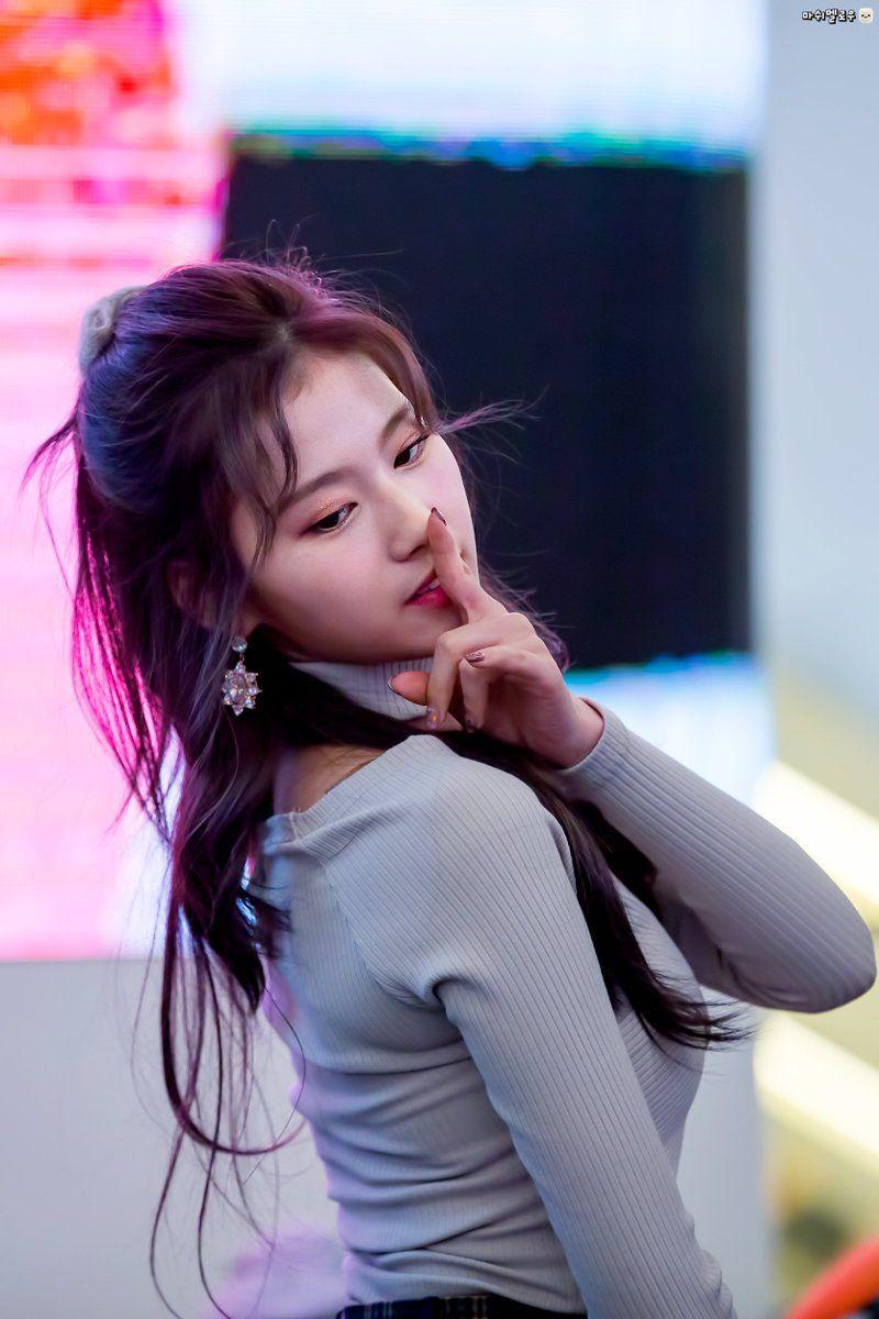 TWICE 사나0