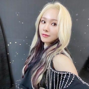 EVERGLOW Mia1