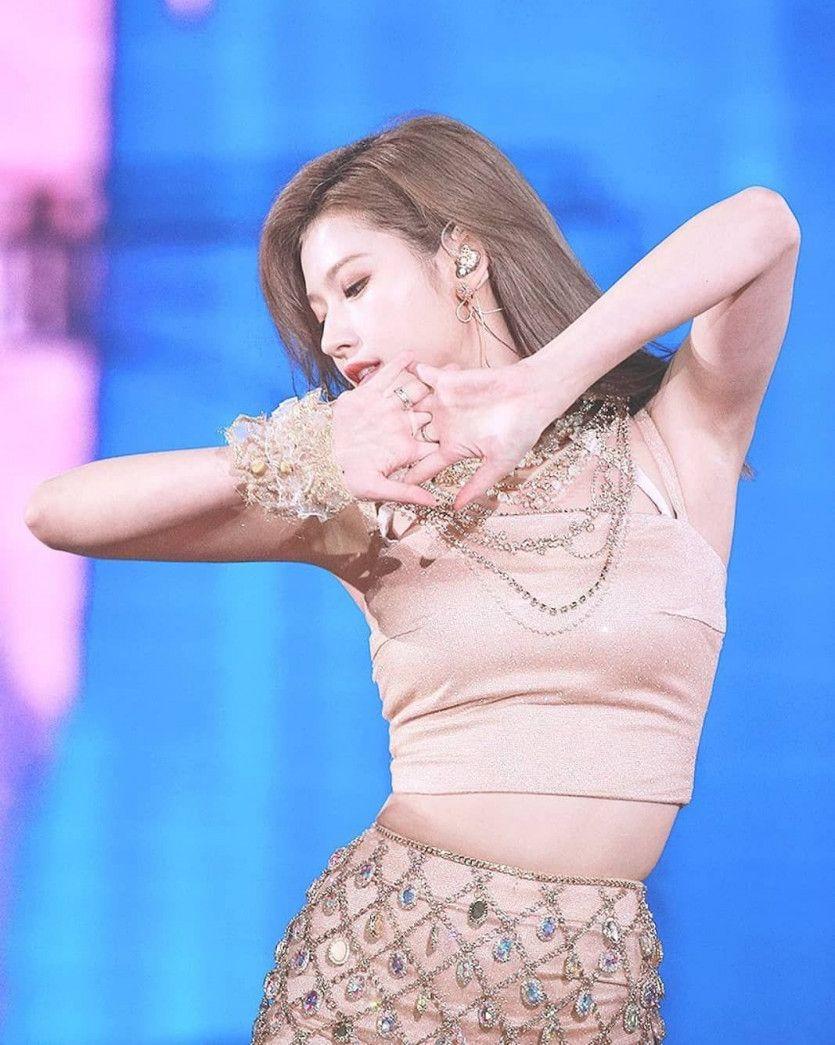 TWICE SANA0