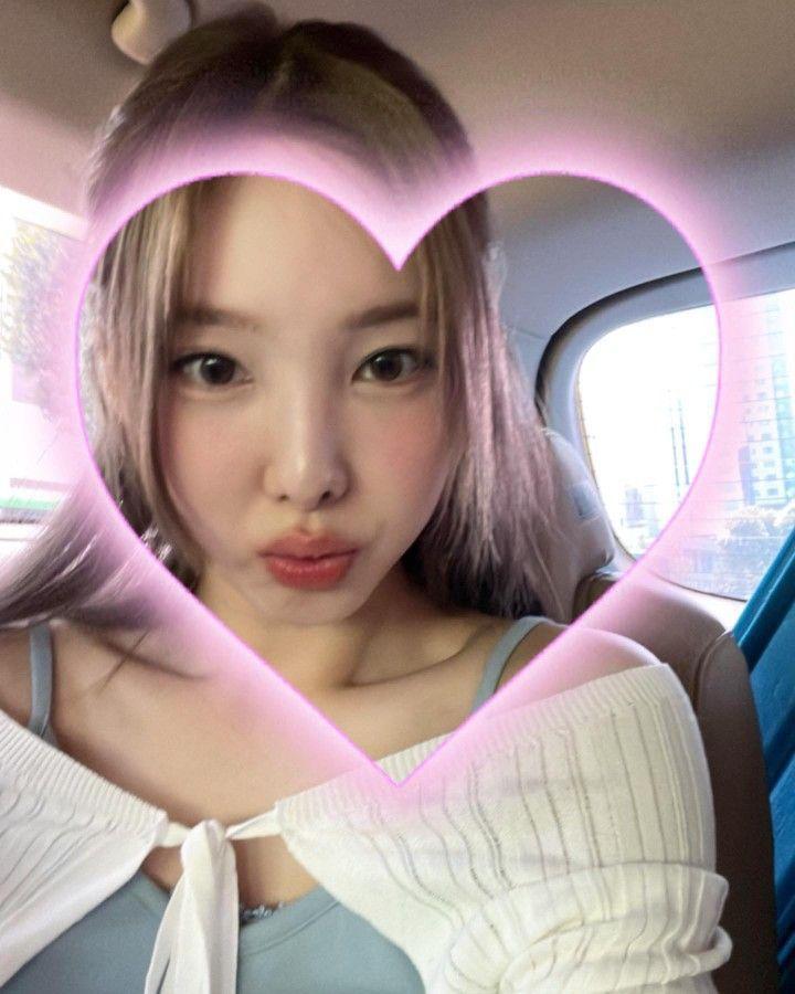 TWICE NAYEON0