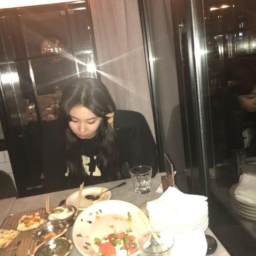 예리가 찍어준 채영이 (트와이스 인스타)1