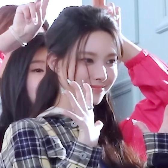 아일릿 윤아0