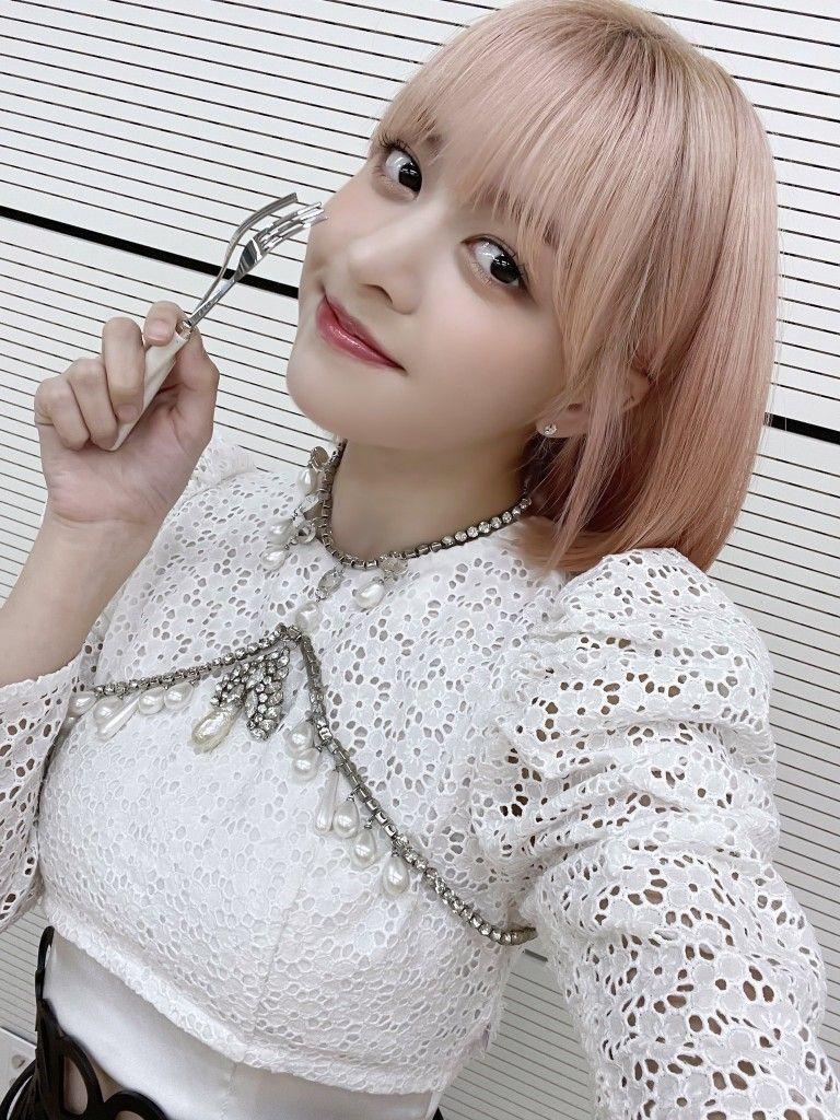NMIXX Lily1