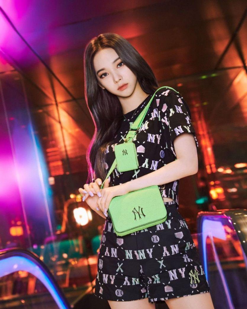 에스파 x MLB 여름 화보21