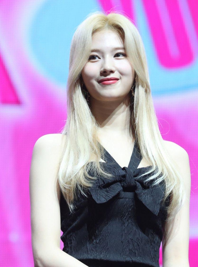 어제자 쇼케이스 고화질 사진 모음 (사나)0