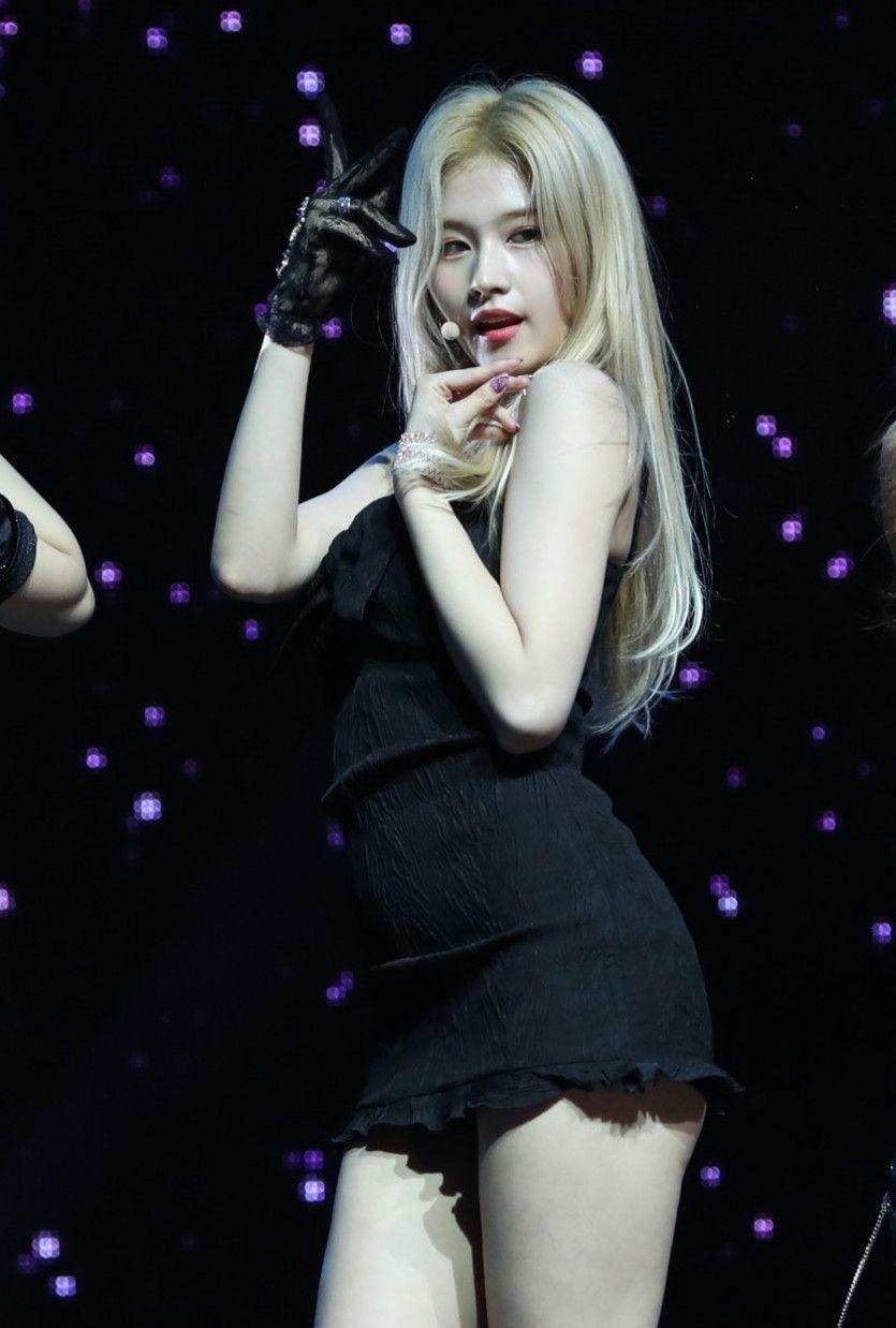 어제자 쇼케이스 고화질 사진 모음 (사나)4