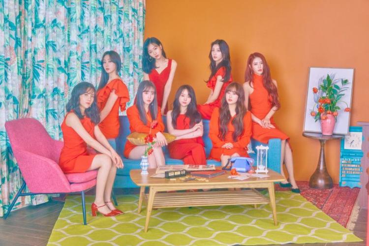 러블리즈 ONCE UPON A TIME 단체사진0