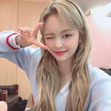 EVERGLOW 박지원0
