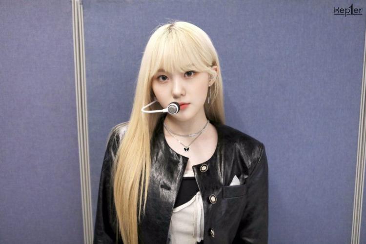 Kep1er Chaehyun2