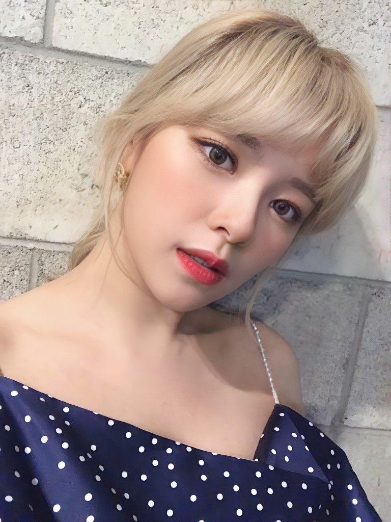 TWICE JEONGYEON1