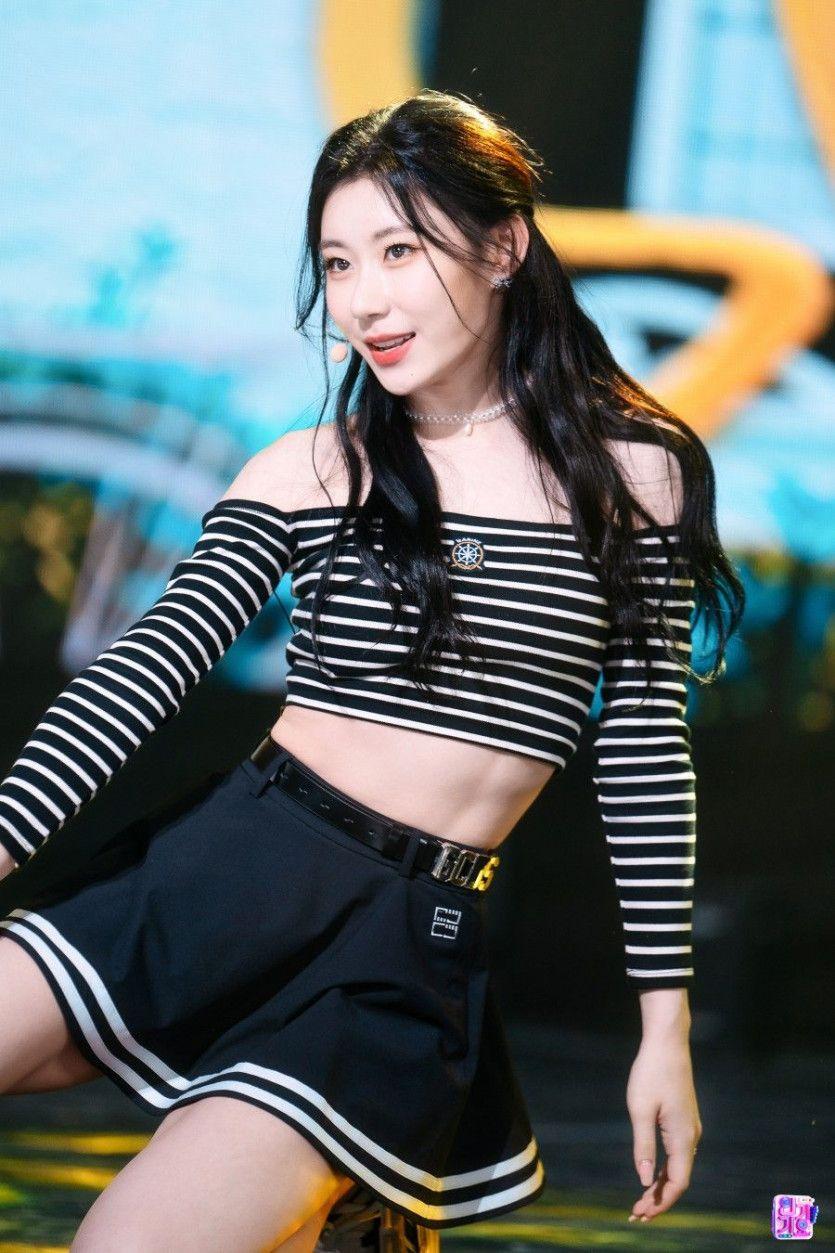 ITZY Chaeryeong1