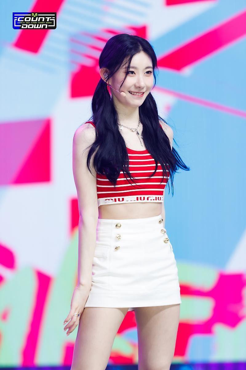 ITZY Chaeryeong3
