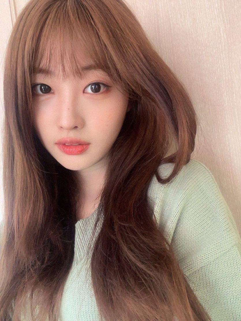 EVERGLOW SIHYEON1