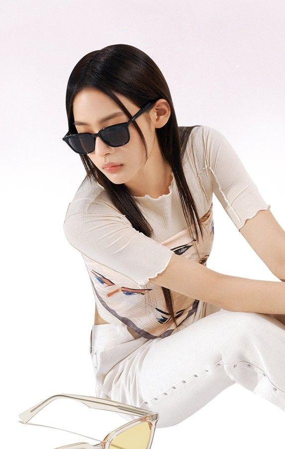 NewJeans MINJI0