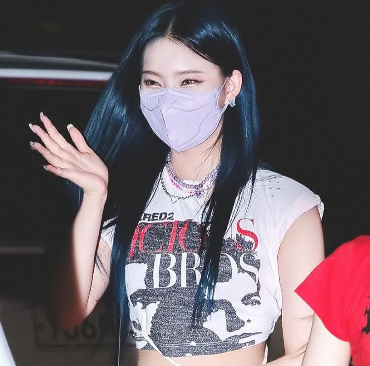 STAYC ISA1