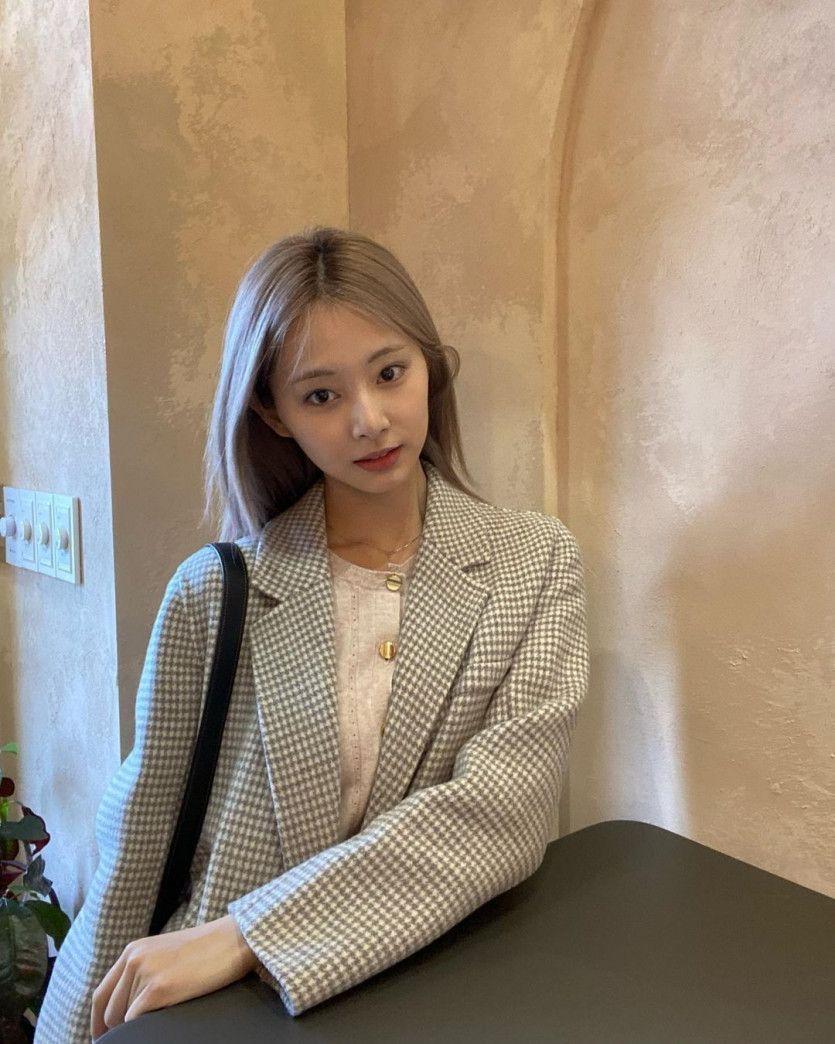 TWICE TZUYU1